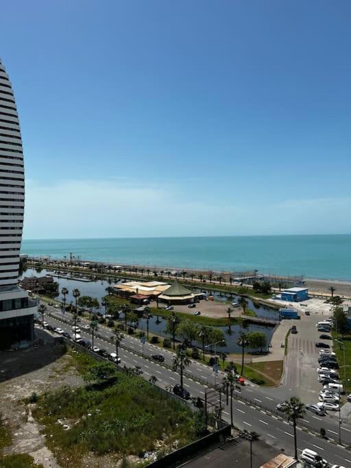 Апартаменти Lovely 2-bedroom Unit In